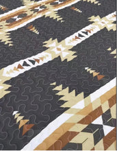 Load image into Gallery viewer, Black/tan Quilt set
